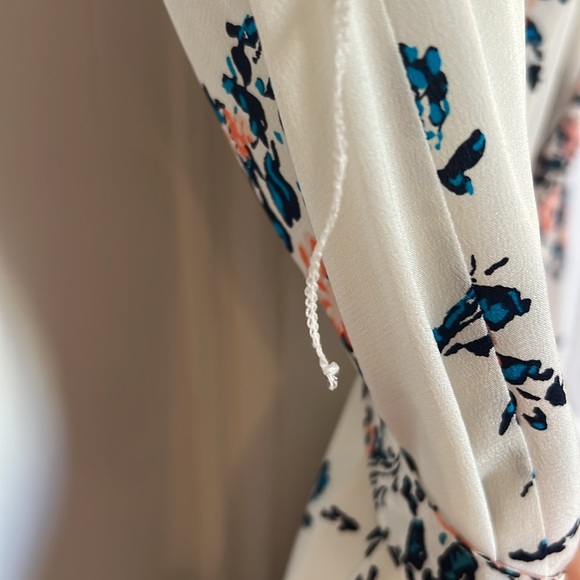 Veronica Beard midi silk button down dresss - Picture 8 of 8